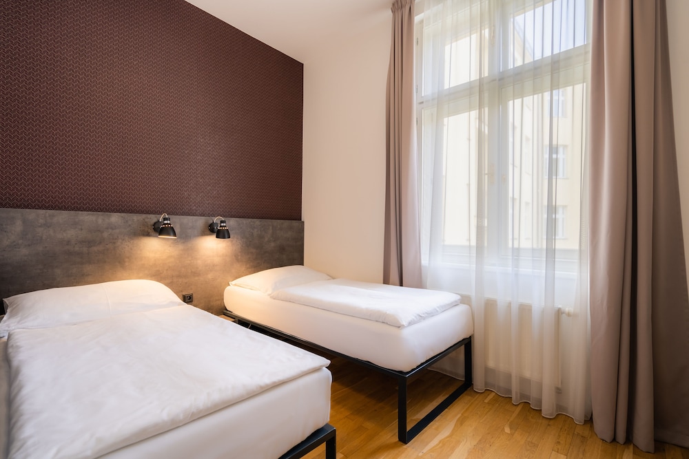 ea aparthotel melantrich