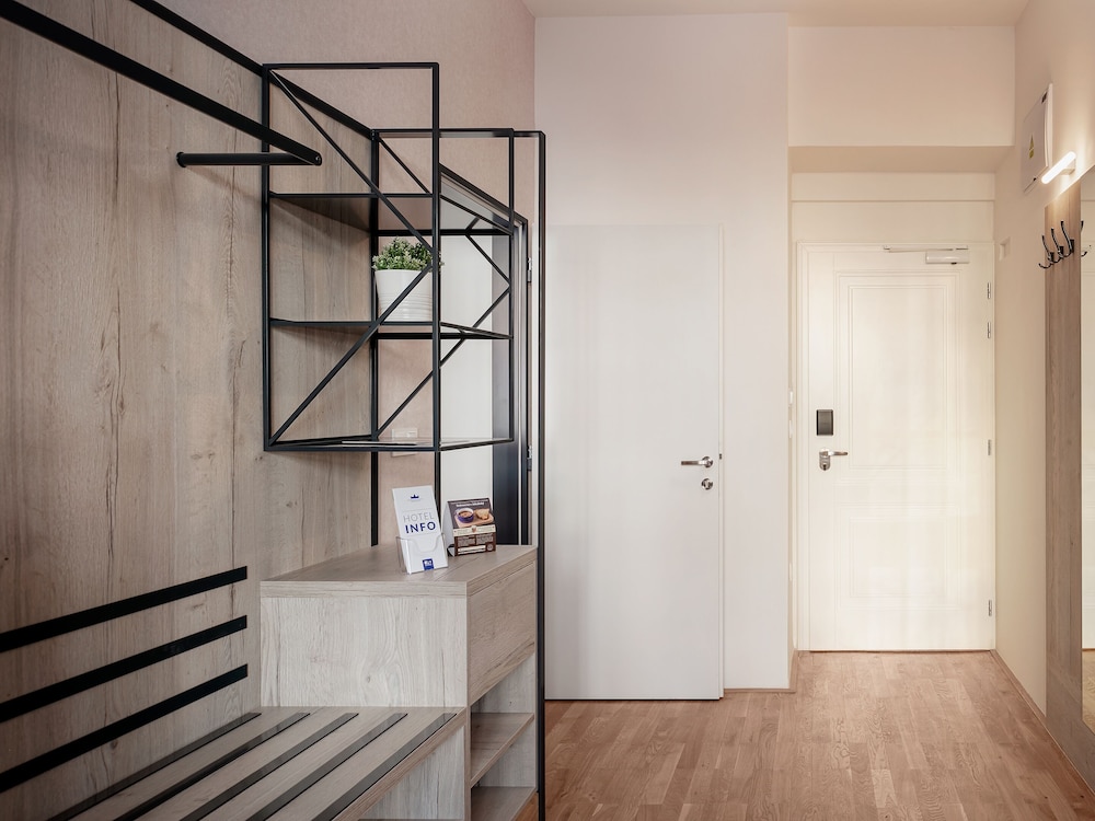 ea aparthotel melantrich