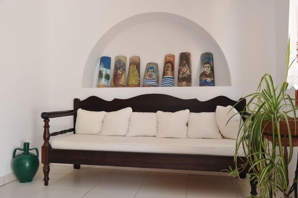 paros