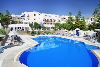 kamari hotel