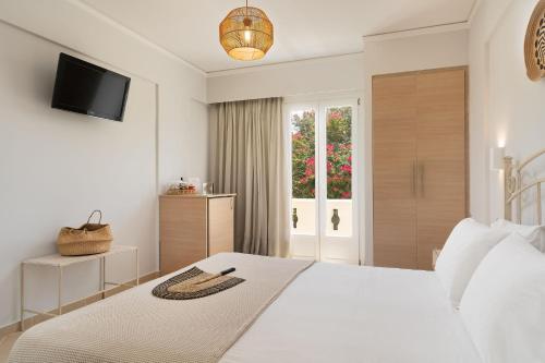 finikas hotel