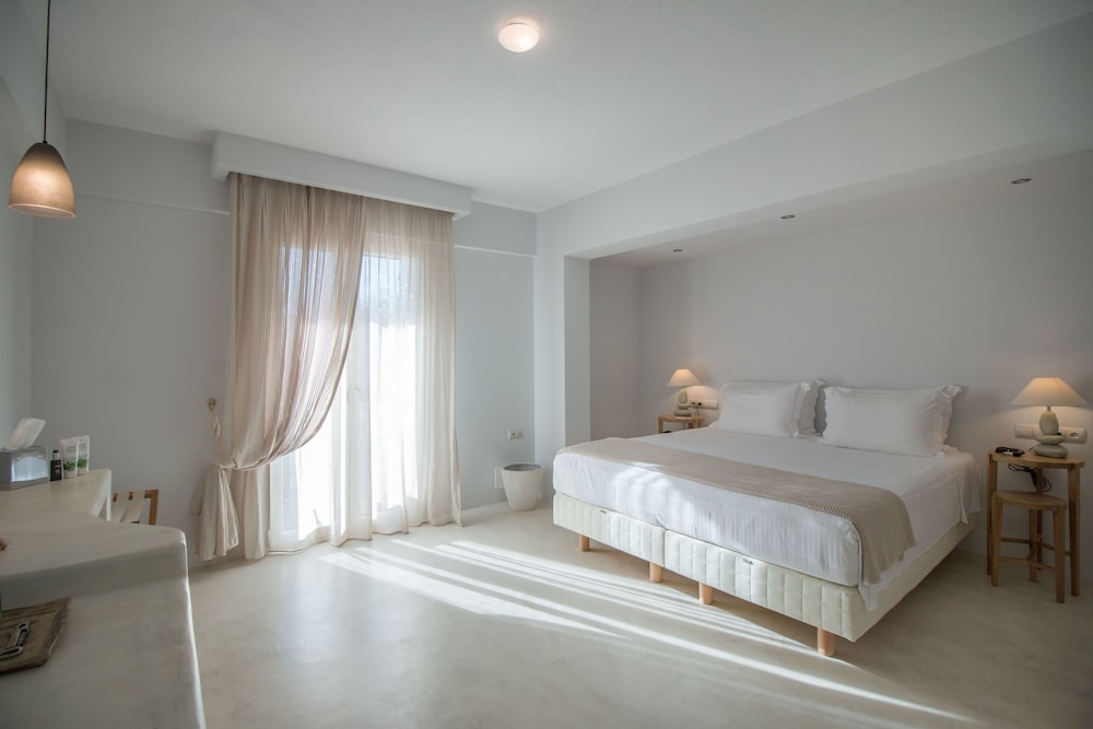 finikas hotel