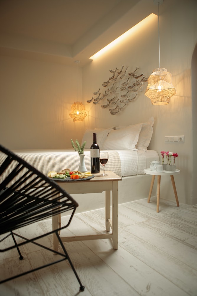 finikas hotel