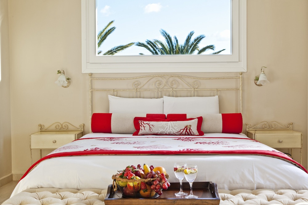 finikas hotel