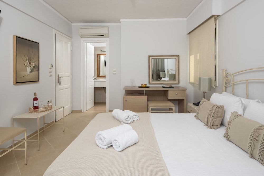 finikas hotel