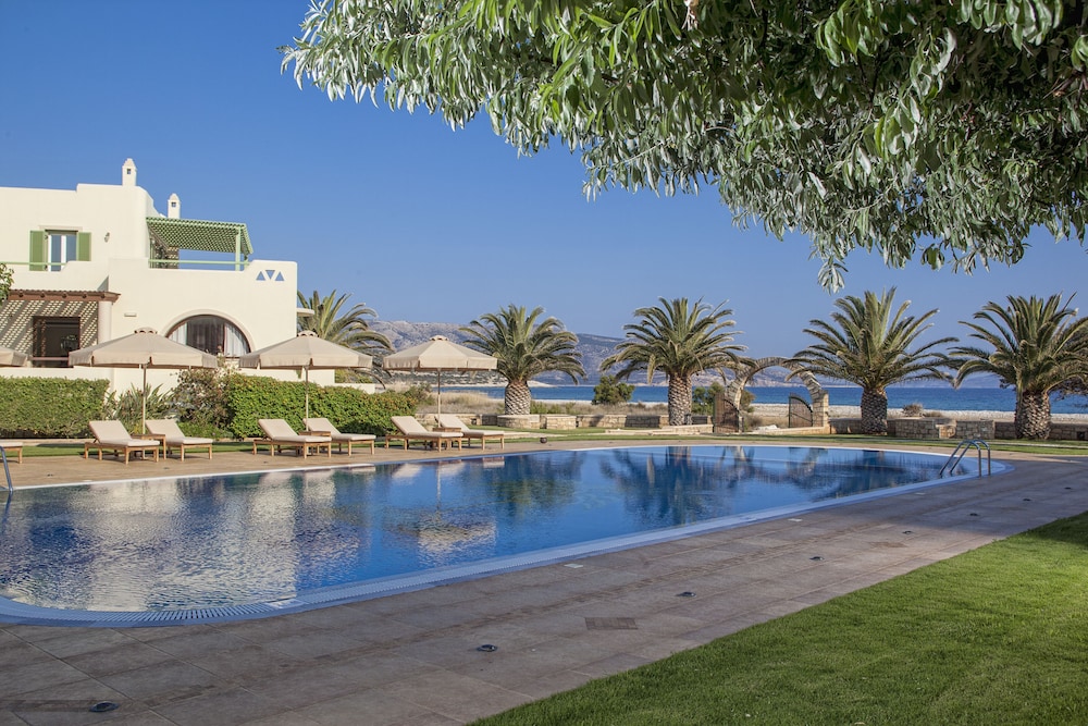 finikas hotel