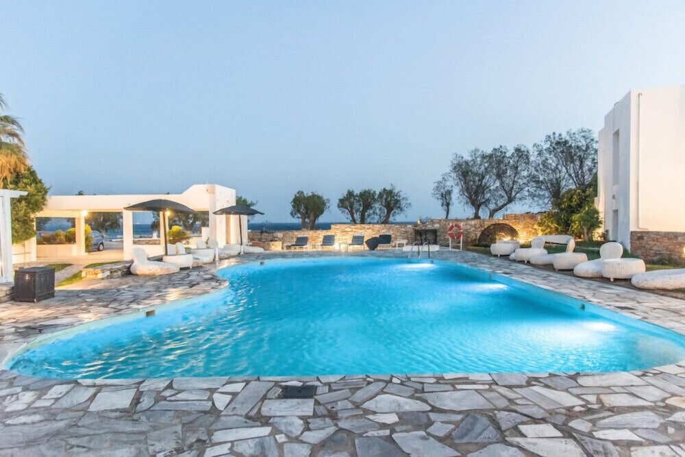 tinos