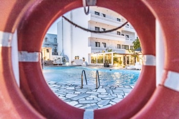tinos