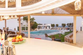 tinos