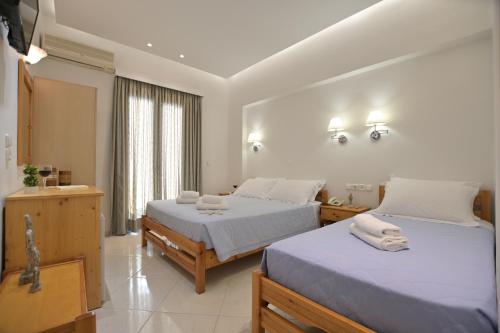 zeus hotel