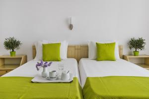hotel makarios