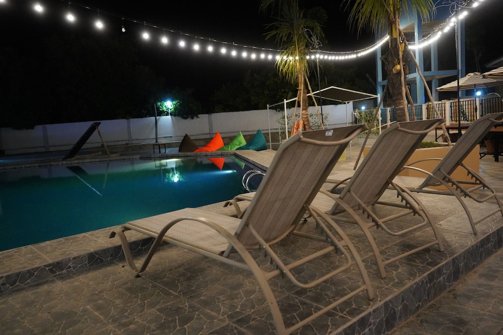 ilaya hotel and resort