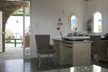 adonis hotel and apartments