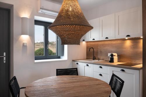 kosmitis suites and villas