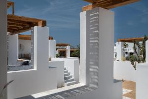 Kosmitis Suites & Villas,Paros>>Naousa,4 star
