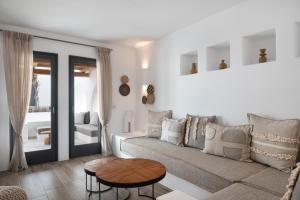 kosmitis suites and villas