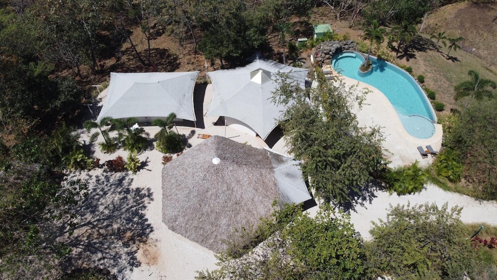 mikado natural lodge