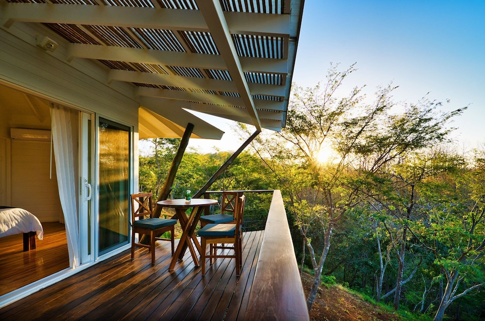 mikado natural lodge