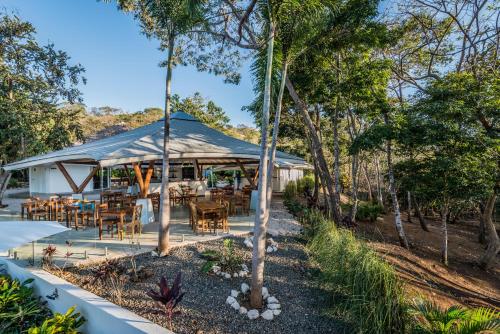 mikado natural lodge