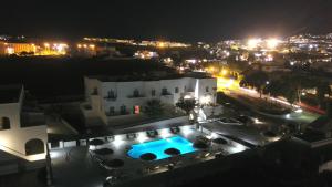 Nikos Hotel,Karterados>>Fira,4 star