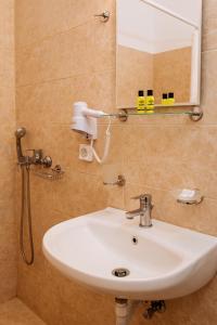 Nikos Hotel,Karterados>>Fira,4 star