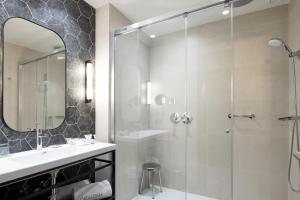 catalonia plaza catalunya