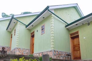 tooro fairway hotel