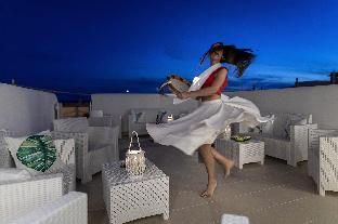 Petra Bianca,Near Pazzi Island,3 star