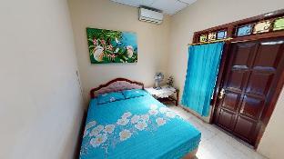 batik trinidar homestay by zuzu