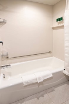 fairfield by marriott edmonton international airport