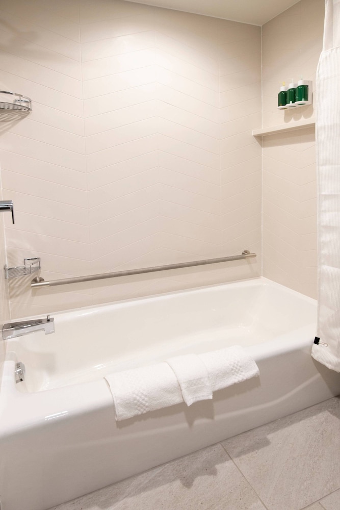 fairfield by marriott edmonton international airport