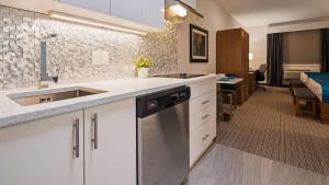 executive residency by best western calgary city view north