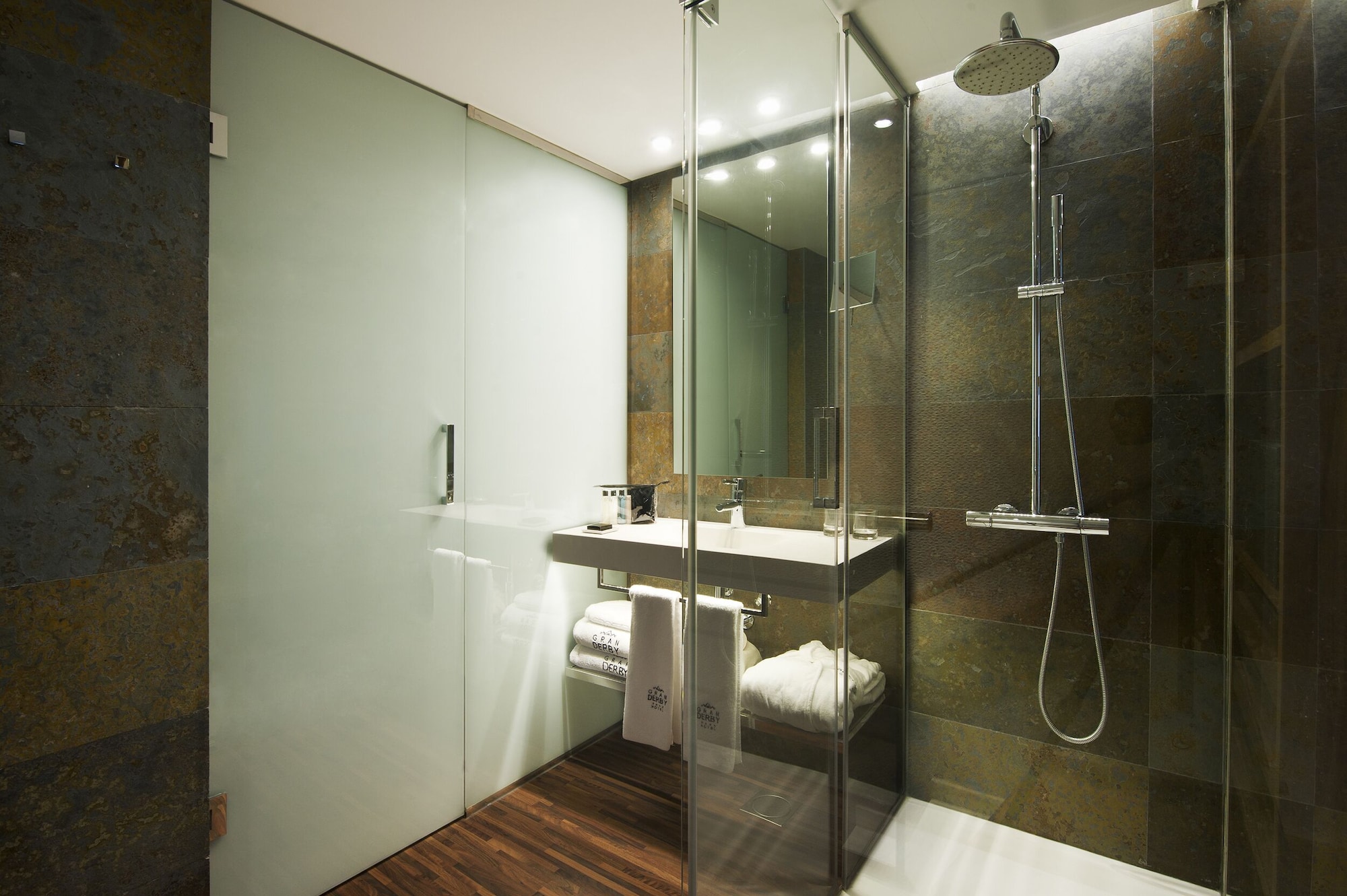 hotel gran derby suite