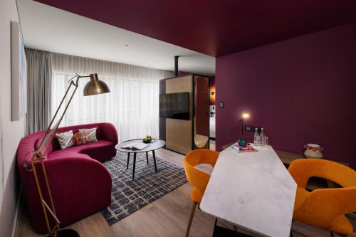 Hotel Indigo Brisbane City Centre By Ihg,South Brisbane>>Brisbane,5 star