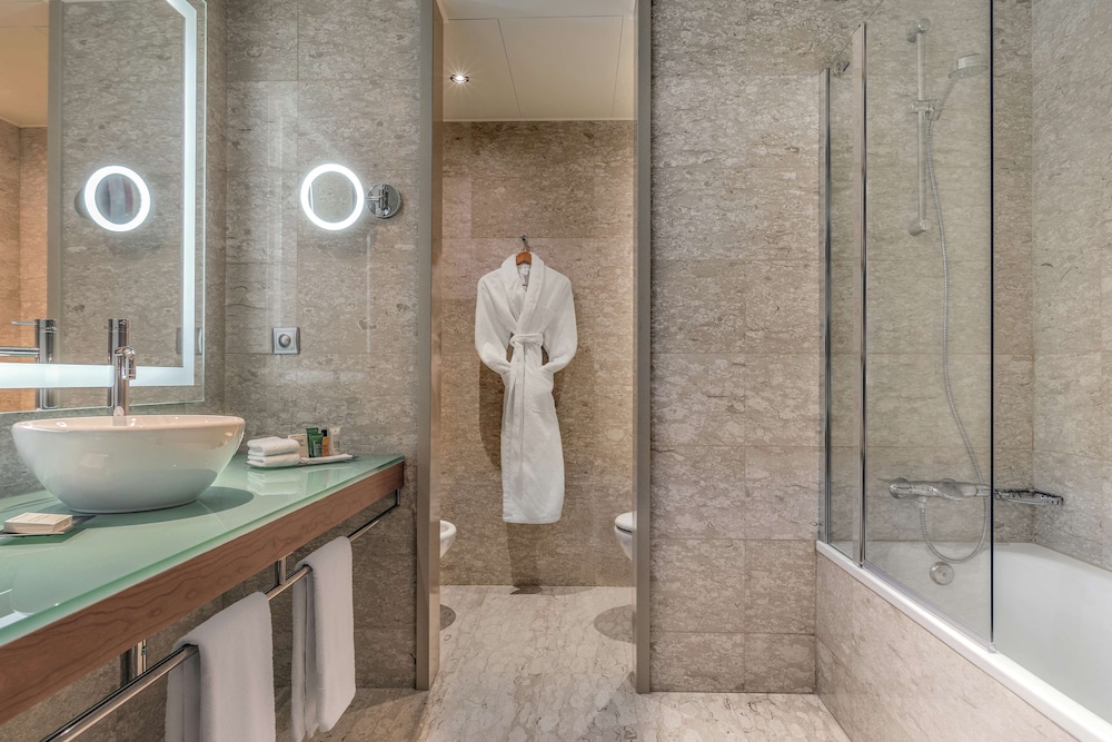 hilton diagonal mar barcelona