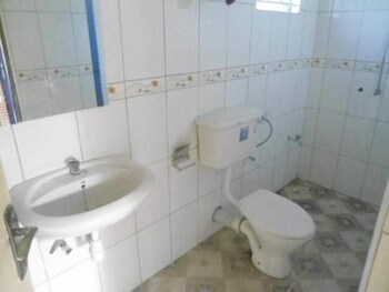 La Maison Hotel Ltd,In Kotido,0 star