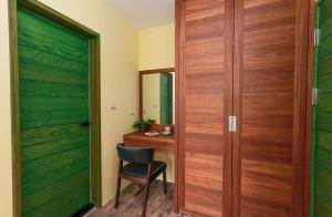 86 88 bandb