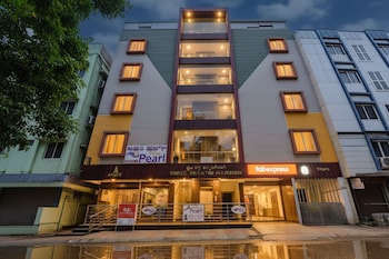 fabhotel ivory pearl