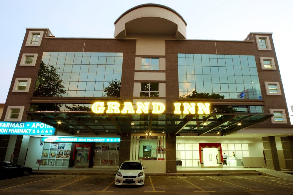 grand inn