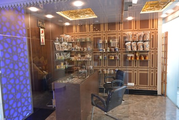 hotel golden leaf kashmir