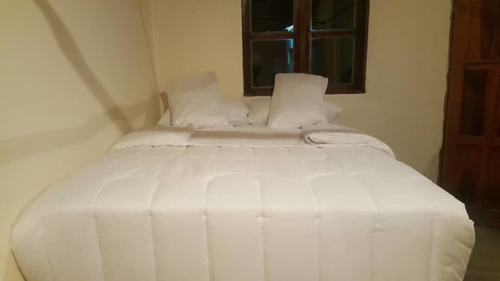 simoonga village backpackers and cafe