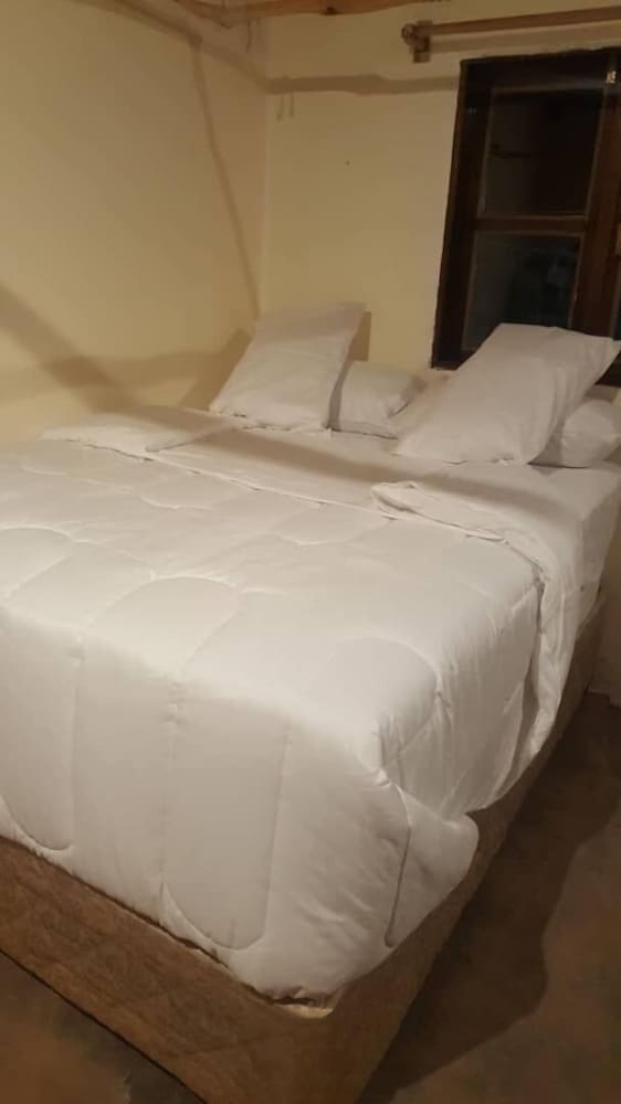 simoonga village backpackers and cafe