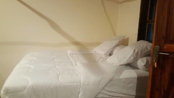 simoonga village backpackers and cafe