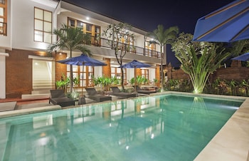 sahadewa suites residence