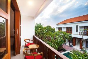 sahadewa suites residence