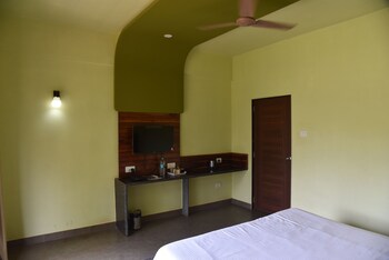 laguna beach resort murud