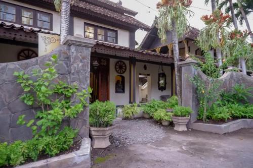 cakra homestay