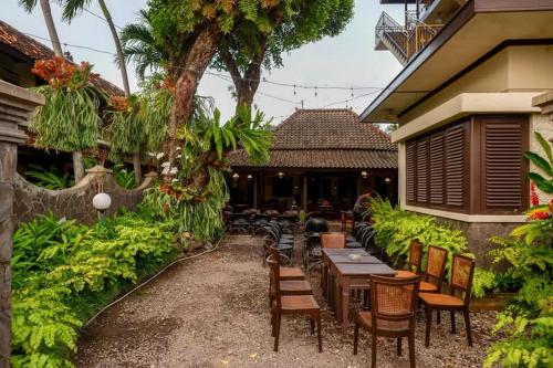cakra homestay