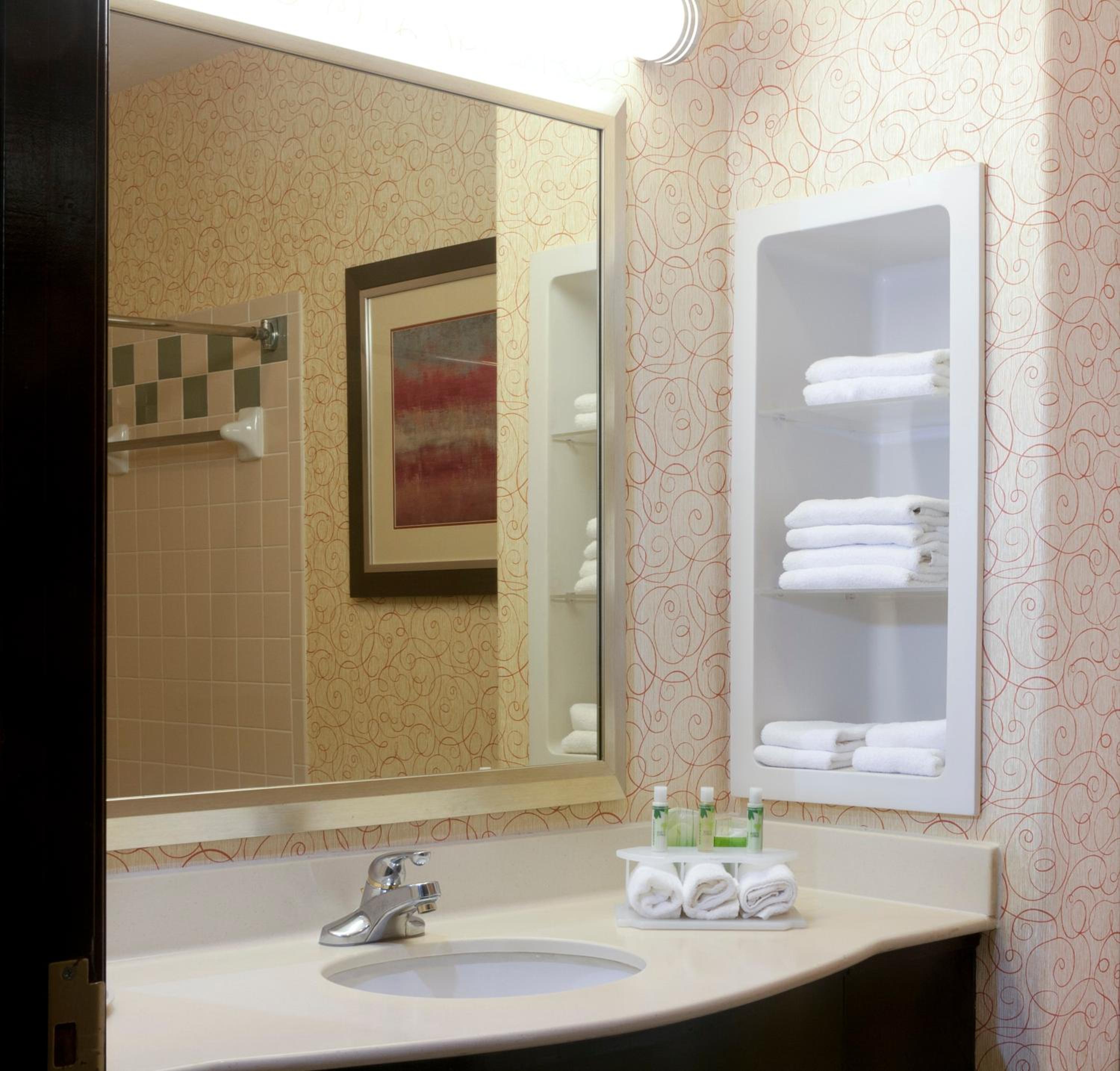 holiday inn express hotel and suites brownsville by ihg