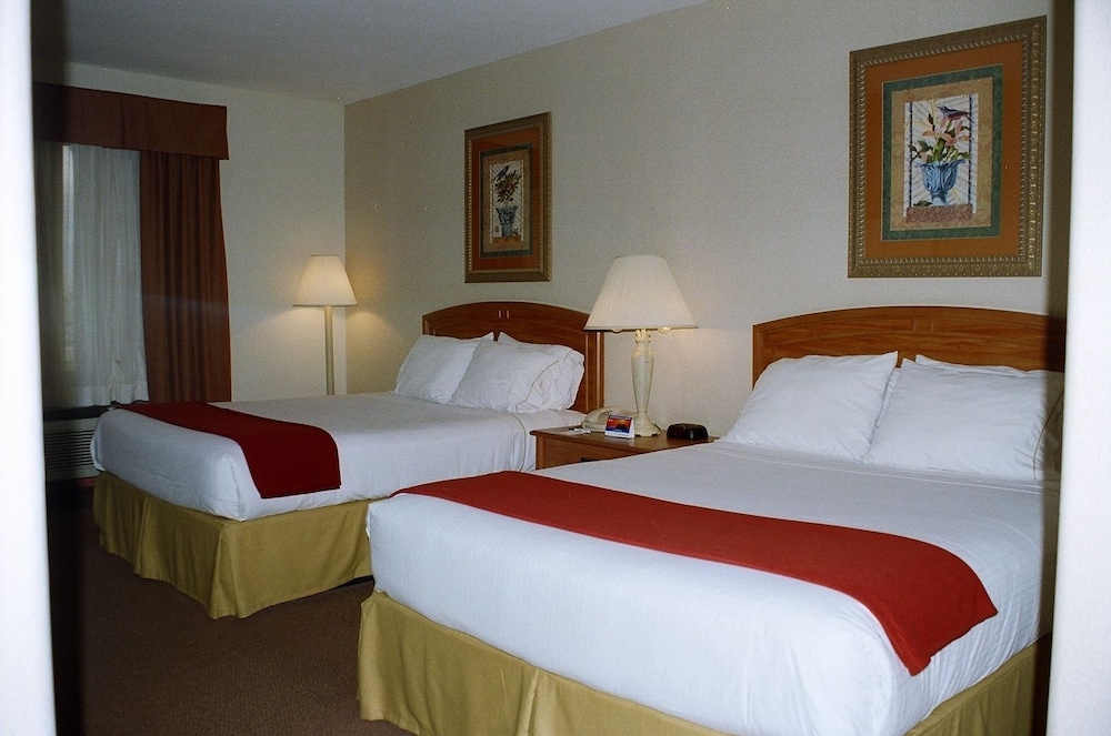 holiday inn express hotel and suites brownsville by ihg